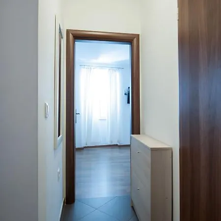 룸즈 & 아파트먼츠 72 * 자다르