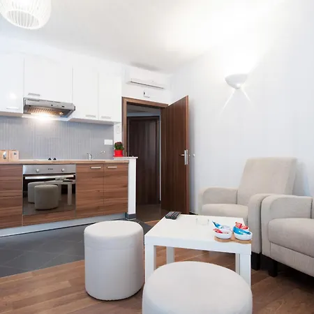 & 72 Apartment Zadar