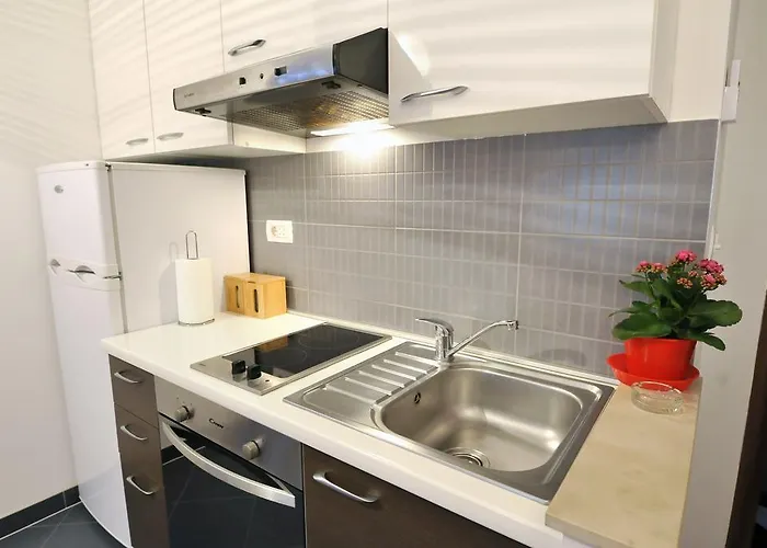 Apartament & 72