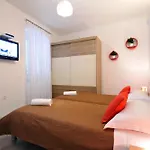 & 72 Zadar